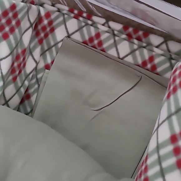 Double bed sheet set - Picture 5 of 6